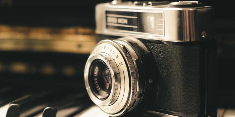 父母介入子女婚恋:是爱的护航还是幸福的阻碍?——在“相亲”与“幸福遇到我”间寻找平衡